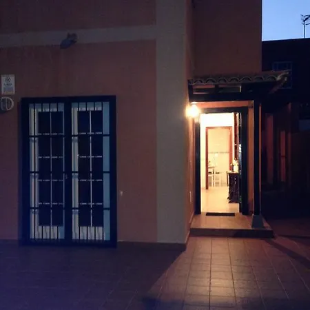 Сasa de vacaciones Chalet Urbanizacion Las Rosas *