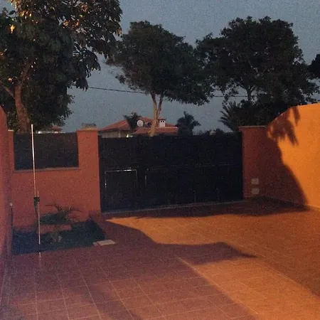 Сasa de vacaciones Chalet Urbanizacion Las Rosas